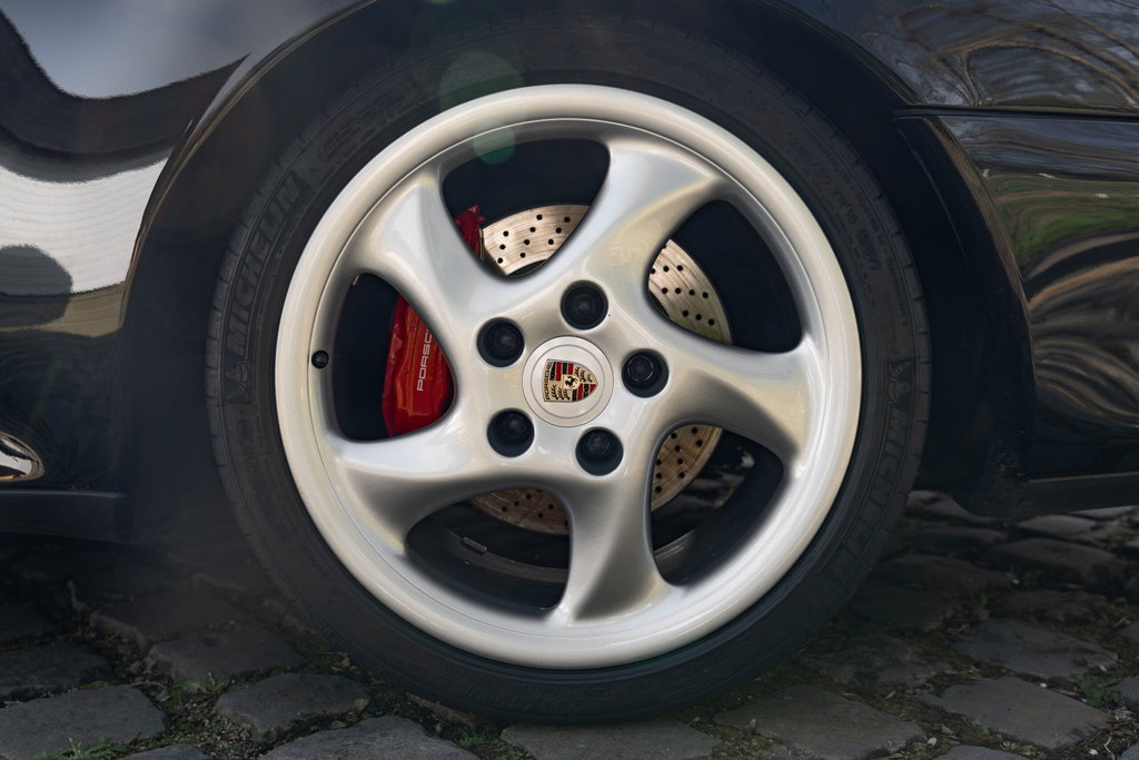 Porsche 993 Carrera 4S