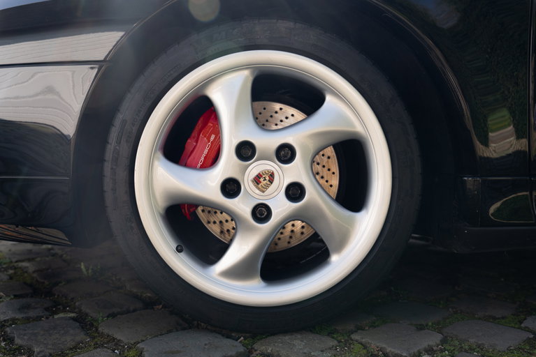 Porsche 993 Carrera 4S