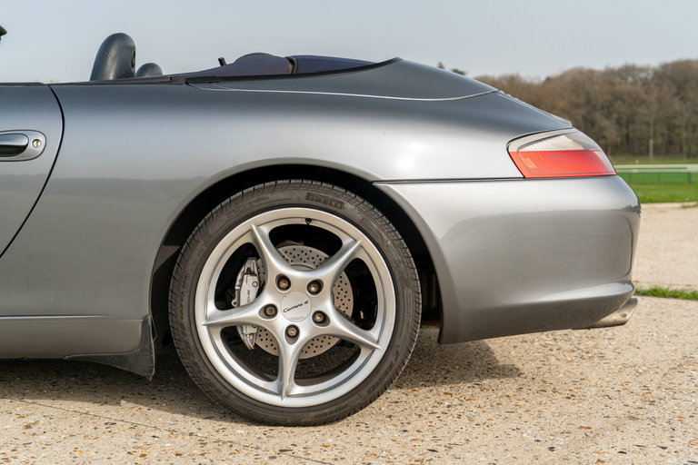 Porsche 996.2 Carrera 4