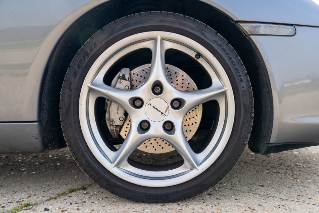 Porsche 996.2 Carrera 4