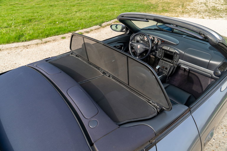 Porsche 996.2 Carrera 4