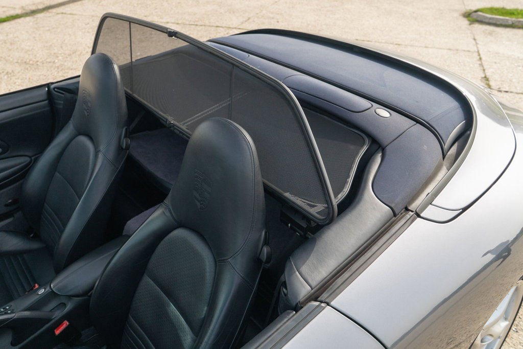 Porsche 996.2 Carrera 4