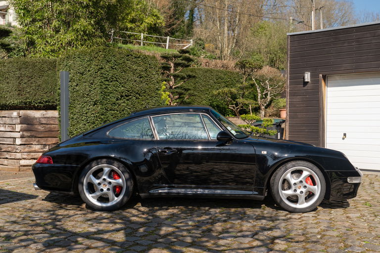 Porsche 993 Carrera 4S
