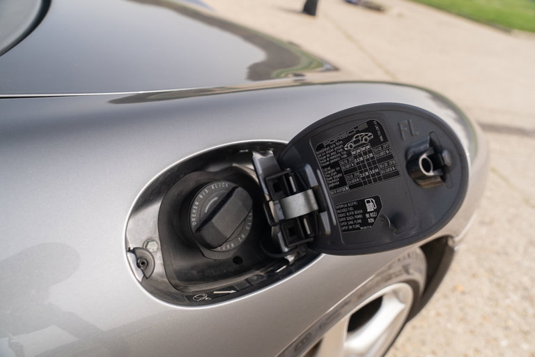 Porsche 996.2 Carrera 4