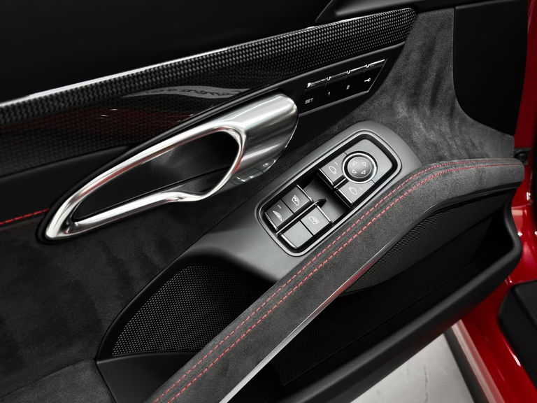 Porsche 991 Carrera 4 GTS