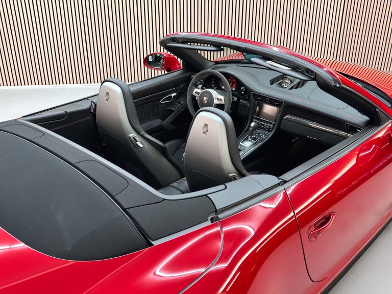 Porsche 991 Carrera 4 GTS