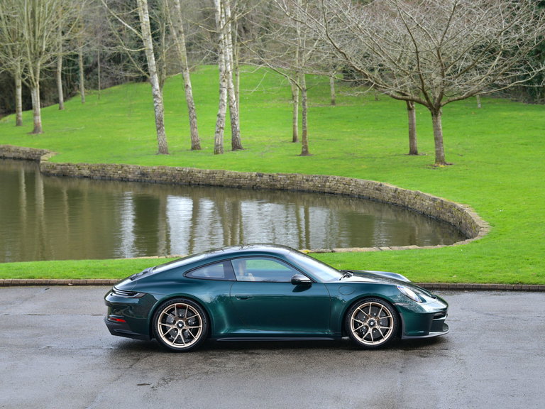 Porsche 992 GT3 Touring