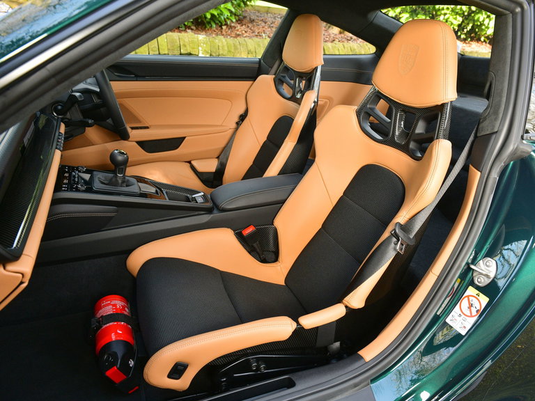 Porsche 992 GT3 Touring