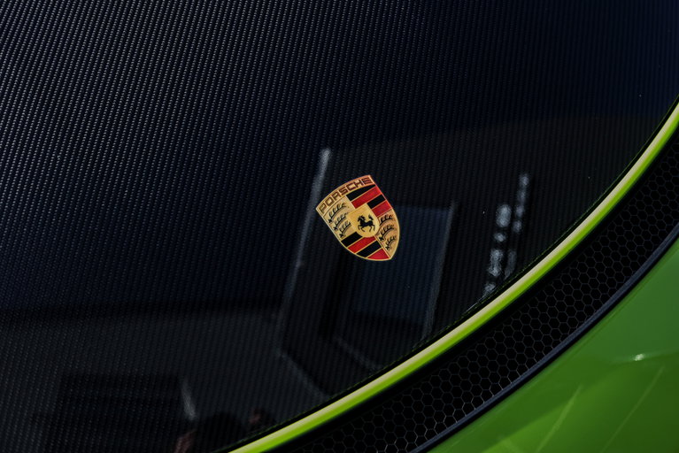 Porsche 718 Cayman GT4 RS