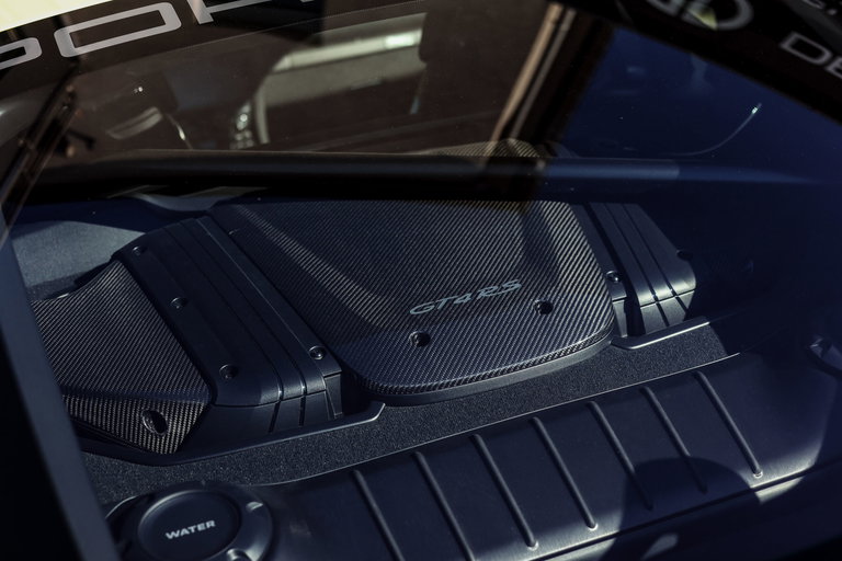 Porsche 718 Cayman GT4 RS