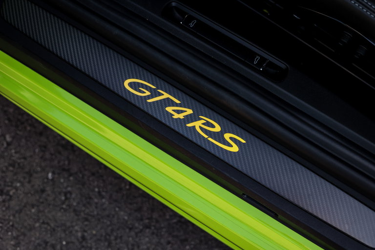 Porsche 718 Cayman GT4 RS