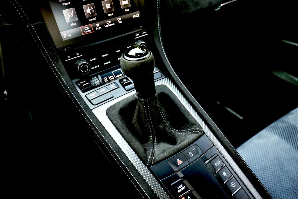 Porsche 718 Cayman GT4 RS