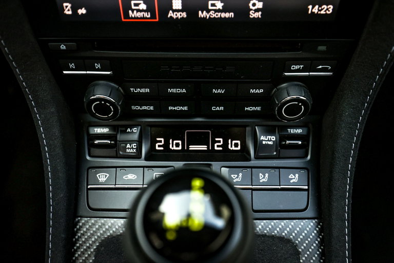 Porsche 718 Cayman GT4 RS