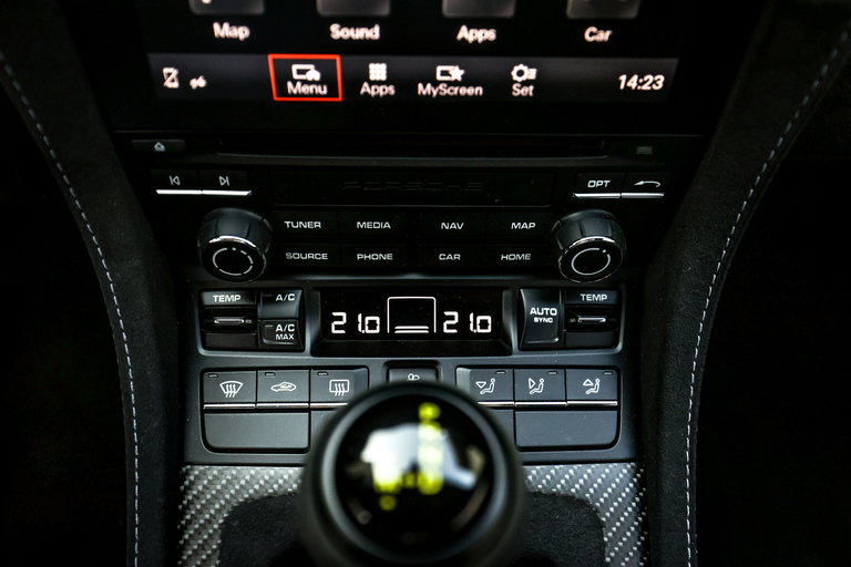 Porsche 718 Cayman GT4 RS