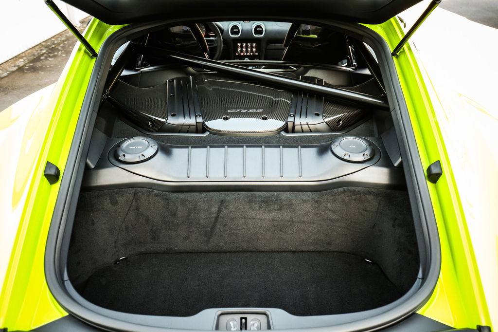 Porsche 718 Cayman GT4 RS