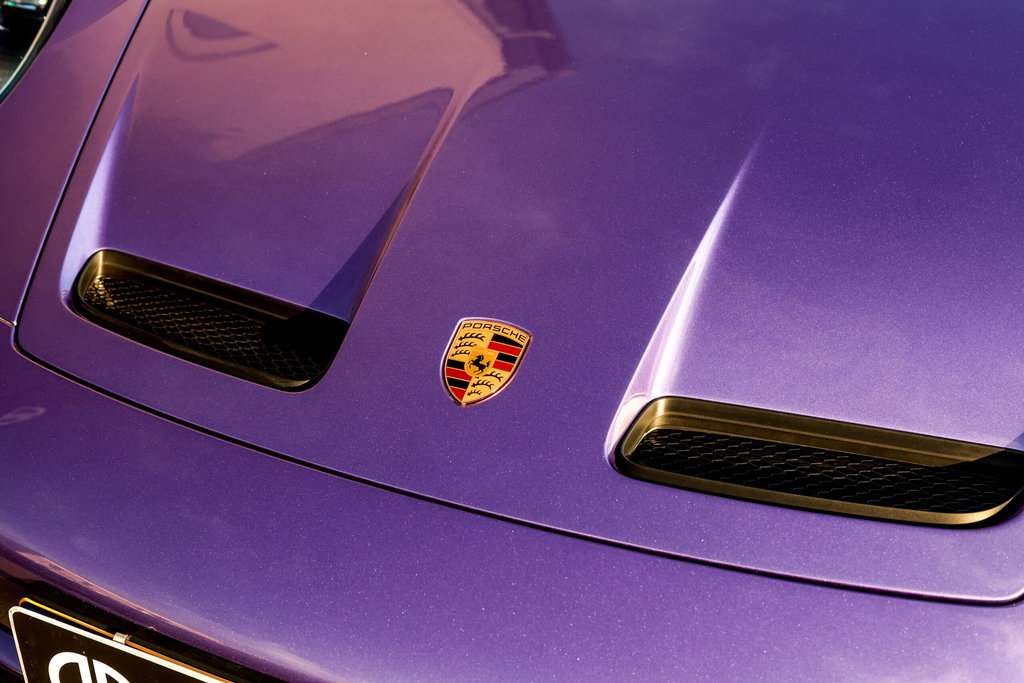 Porsche 992 GT3 Touring