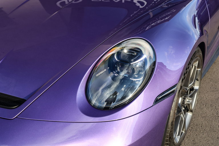 Porsche 992 GT3 Touring