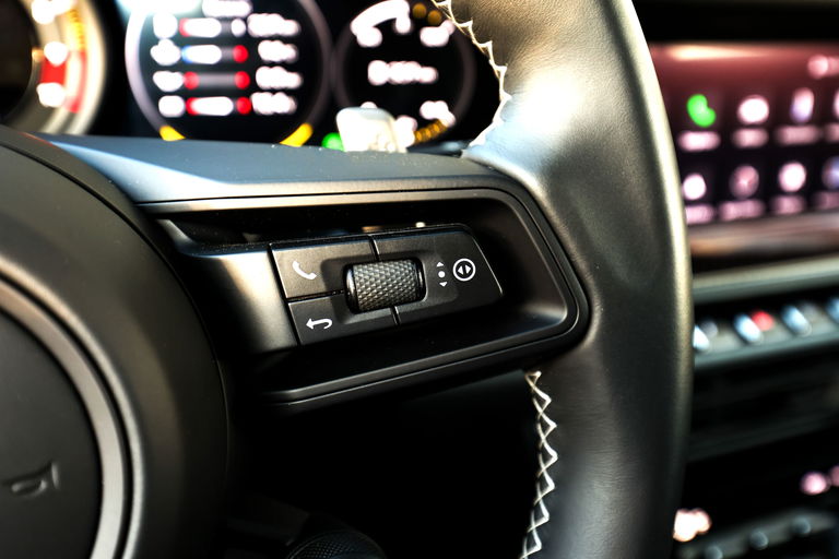 Porsche 992 GT3 Touring