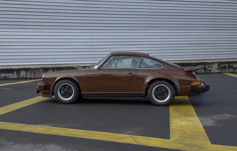 Porsche 911 Carrera 3.0