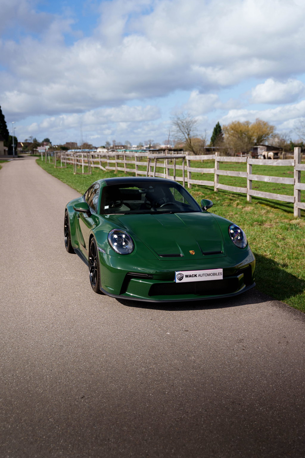Porsche 992 GT3 Touring