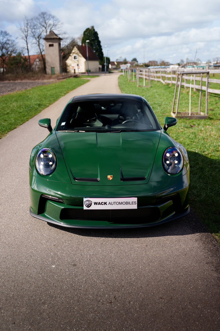 Porsche 992 GT3 Touring