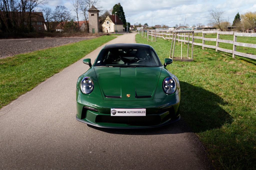 Porsche 992 GT3 Touring