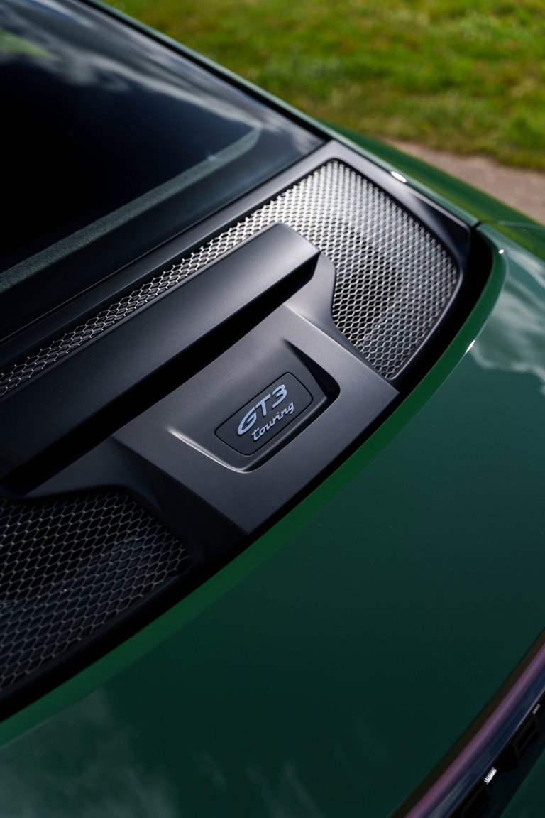 Porsche 992 GT3 Touring