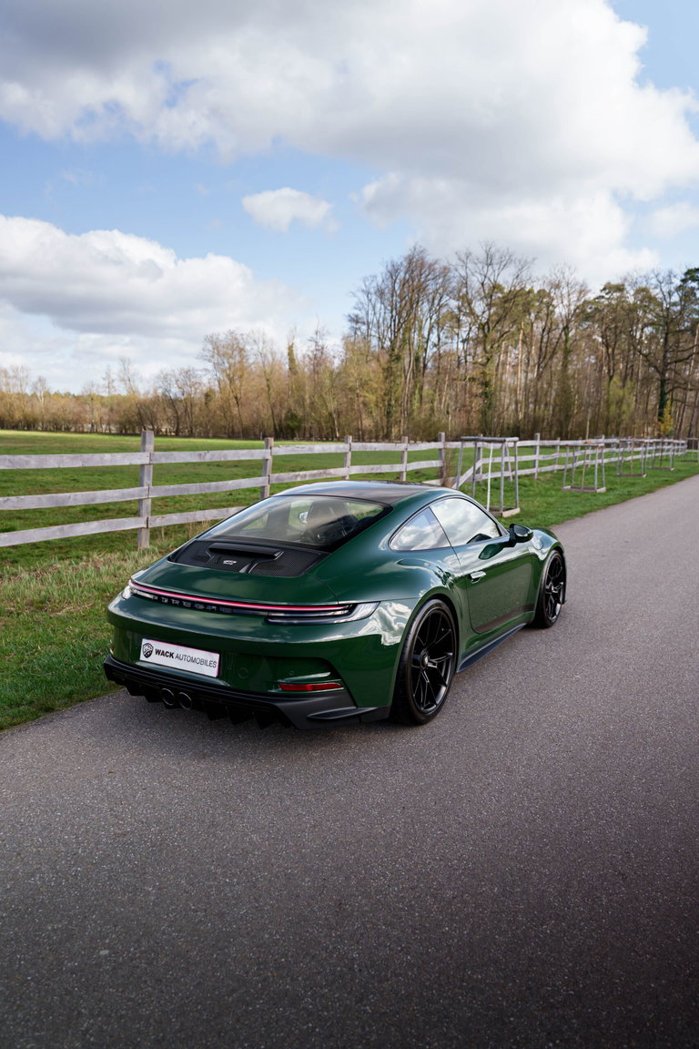 Porsche 992 GT3 Touring