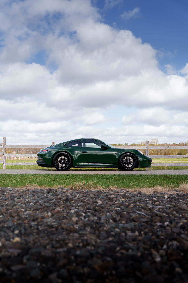 Porsche 992 GT3 Touring