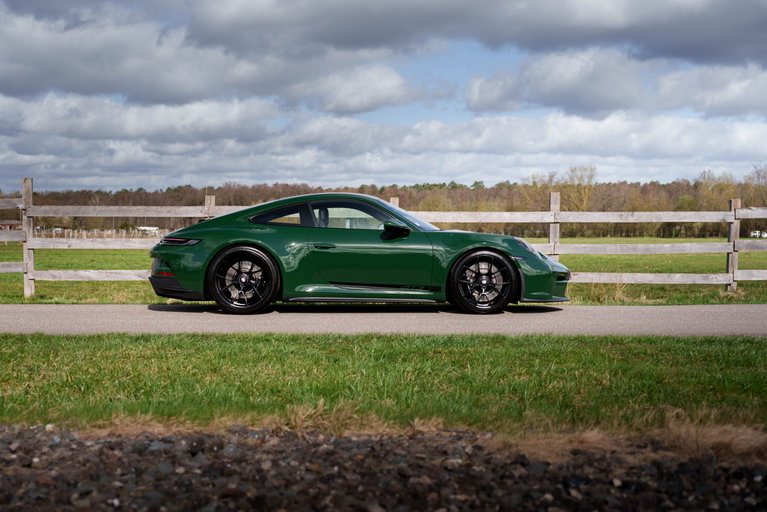 Porsche 992 GT3 Touring