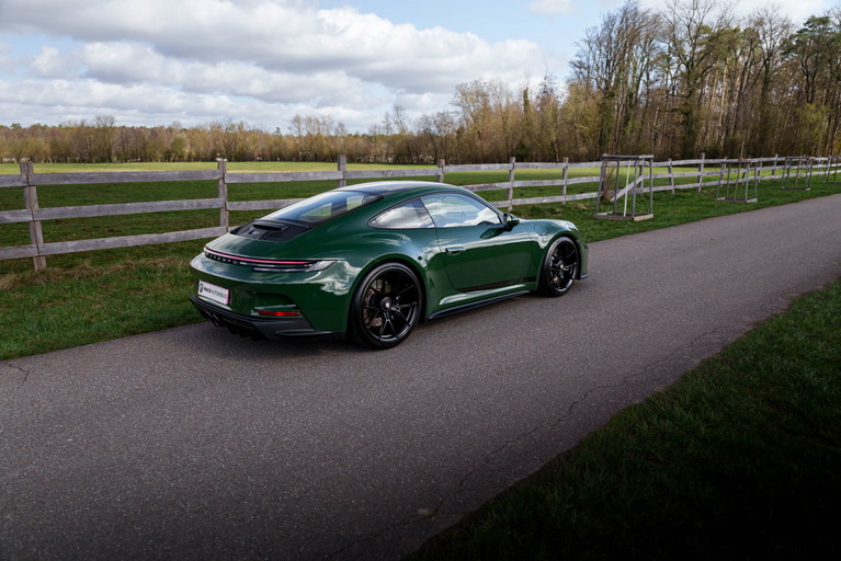 Porsche 992 GT3 Touring