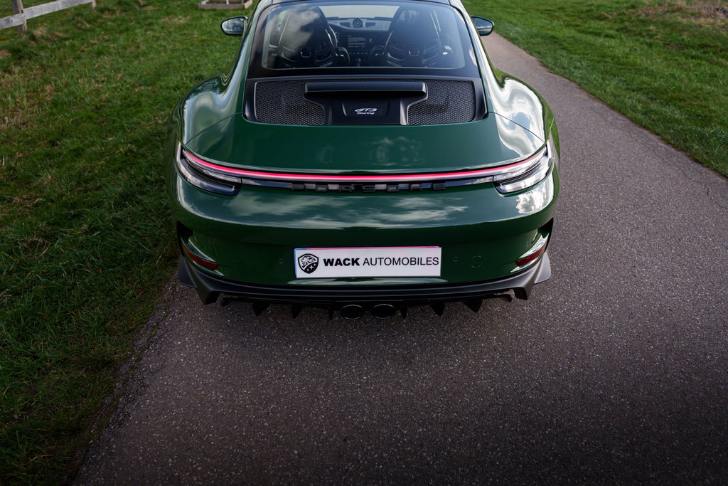 Porsche 992 GT3 Touring