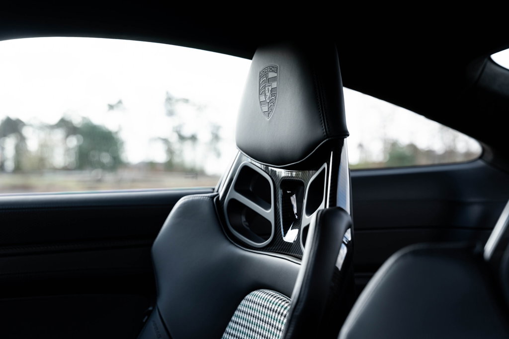 Porsche 992 GT3 Touring