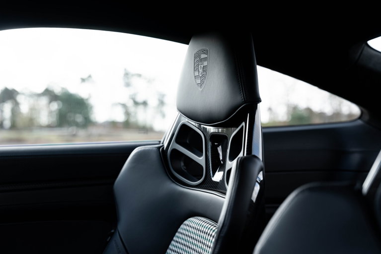 Porsche 992 GT3 Touring