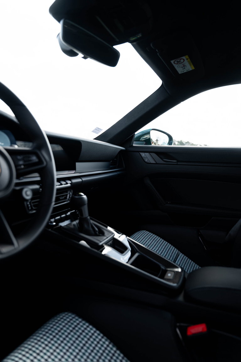 Porsche 992 GT3 Touring