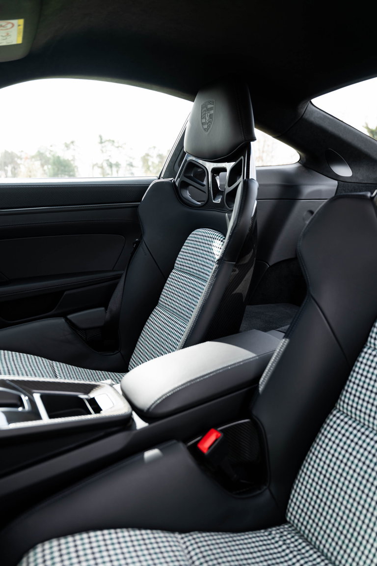 Porsche 992 GT3 Touring