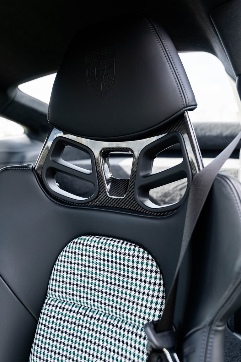 Porsche 992 GT3 Touring