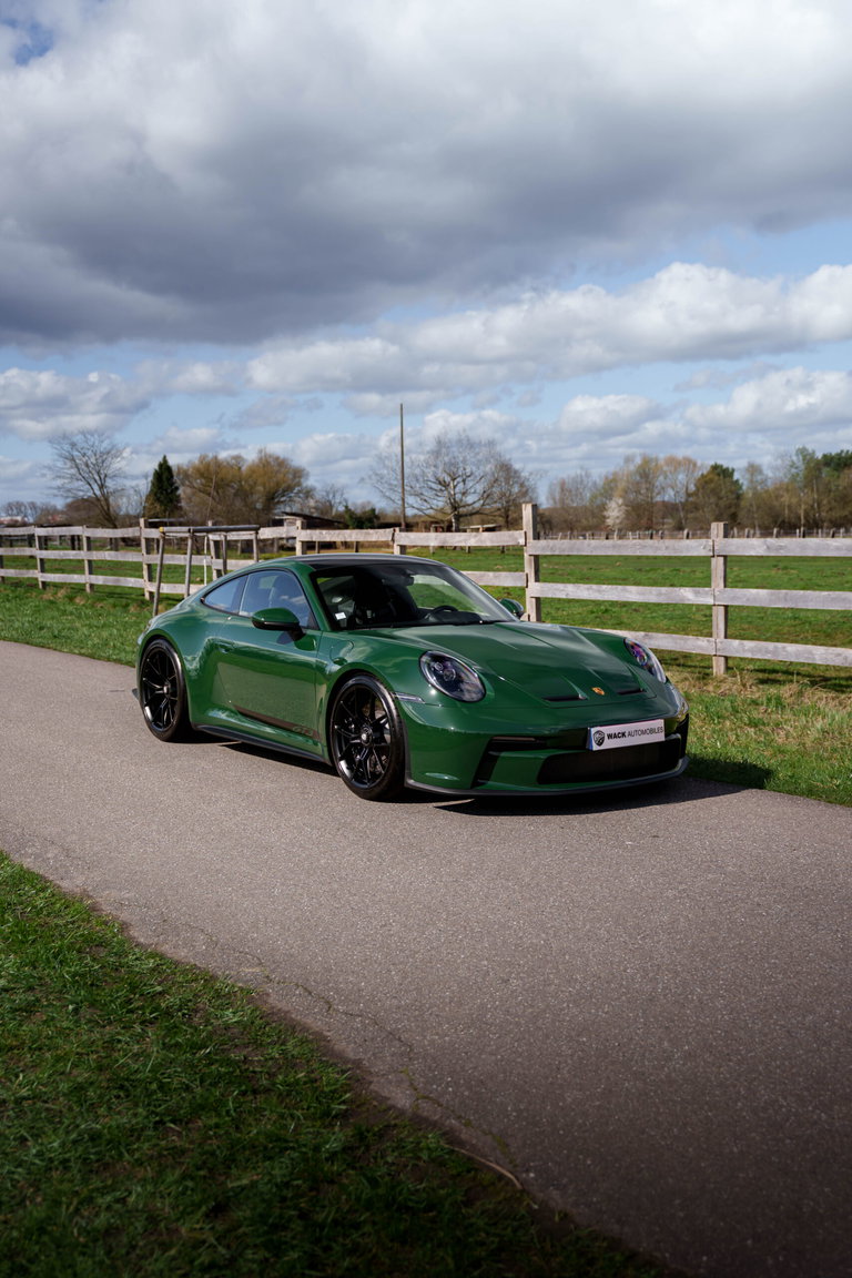 Porsche 992 GT3 Touring