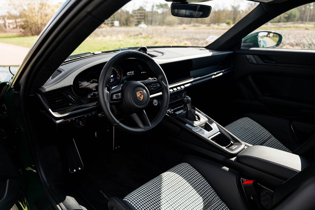 Porsche 992 GT3 Touring