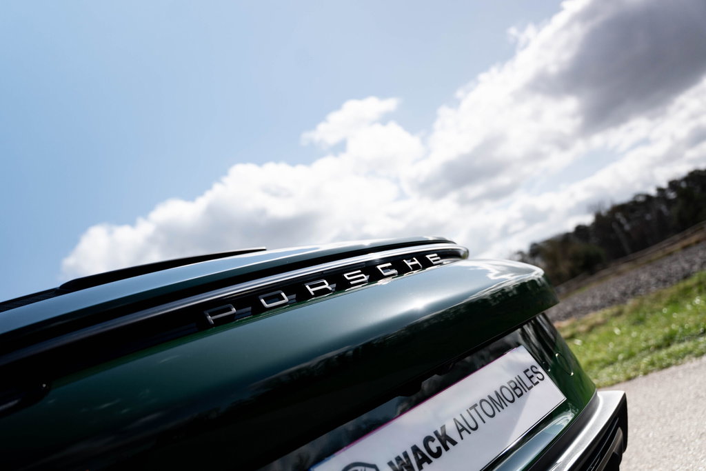 Porsche 992 GT3 Touring