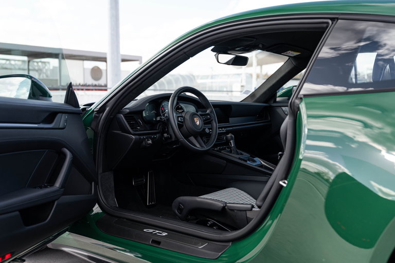 Porsche 992 GT3 Touring