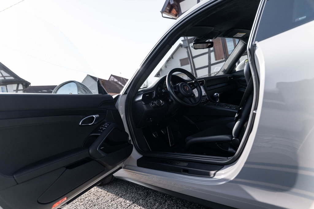 Porsche 991.2 GT3 Touring