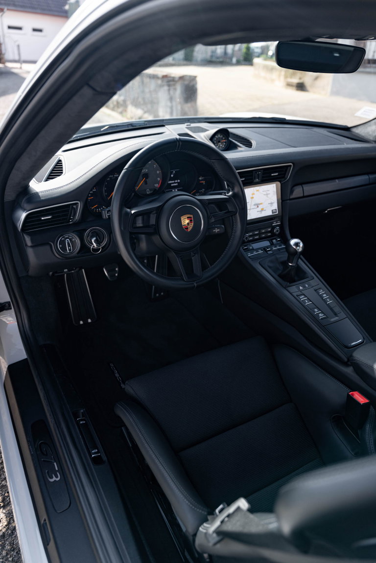 Porsche 991.2 GT3 Touring