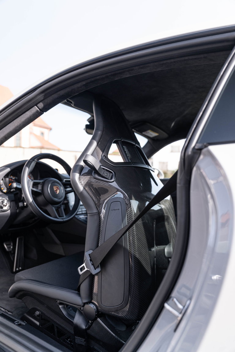 Porsche 991.2 GT3 Touring