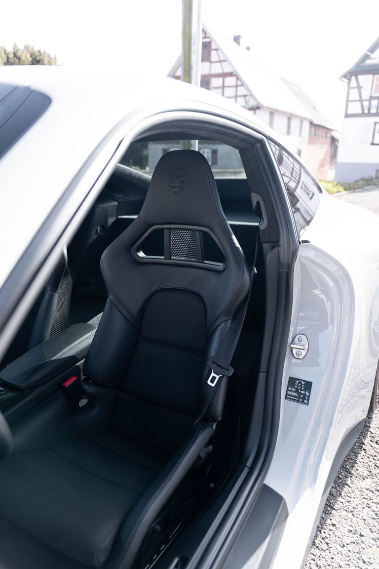 Porsche 991.2 GT3 Touring