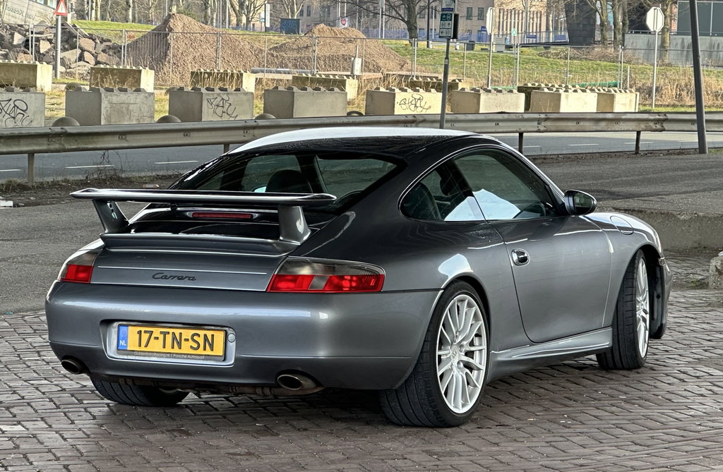 Porsche 996 Carrera