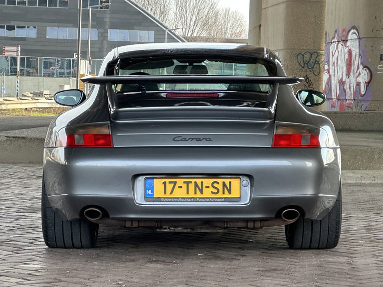 Porsche 996 Carrera
