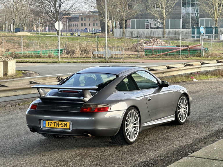Porsche 996 Carrera