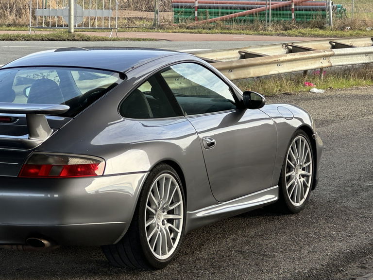 Porsche 996 Carrera