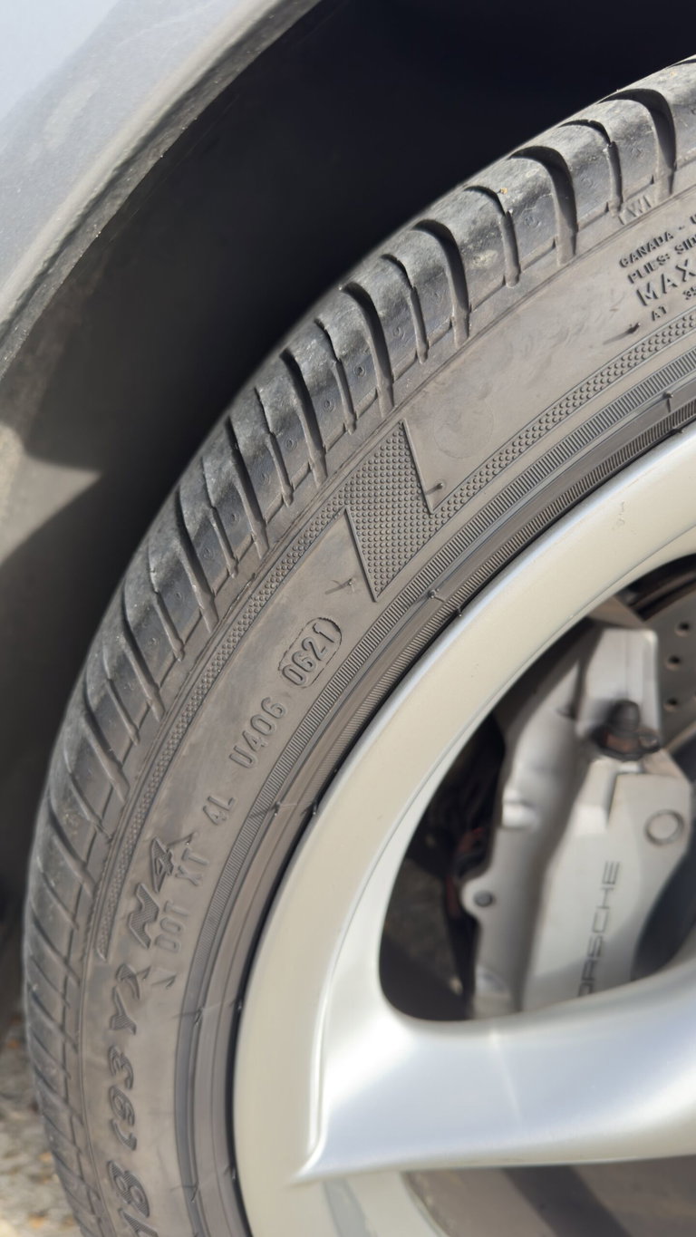 Porsche 996.2 Carrera 4